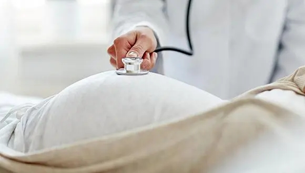 深圳借卵：深入分析女性不孕不育的原因、预防方法和对策。